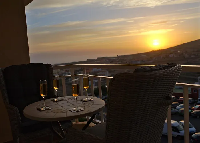 Atico Vista Mar Con Terraza 아데제